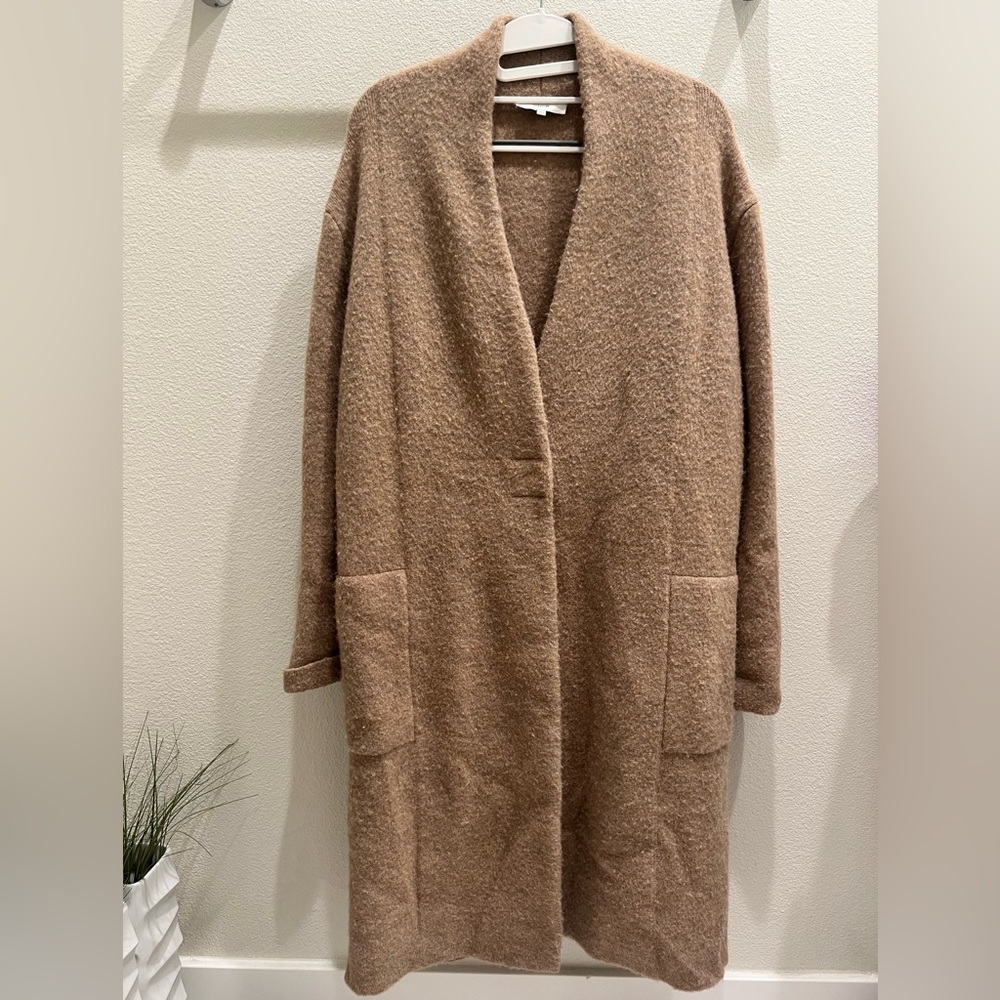Vince Cardigan Size XXS. Colour: light brown